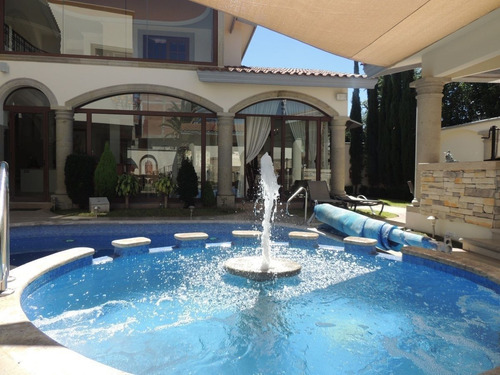 Exclusiva Residencia En Venta En La Rica Juriquilla