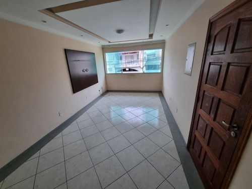 Imagem 10 de 30 de Sobrado Amplo Com Ótima Localização * Aceita Financiamento E Permuta * Agende Sua Viita. - Ca00370 - 67859742