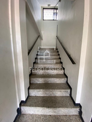 Imagen 7 de 9 de Tu Inmobiliaria Vende Edificio Comercial En Castillito, Puerto Ordaz #oportunidad #inversion #crecimiento #compralocales #economia #guayana