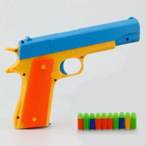 Uma Arma De Brinquedo. Pistola De Brinquedos Para Crianças De