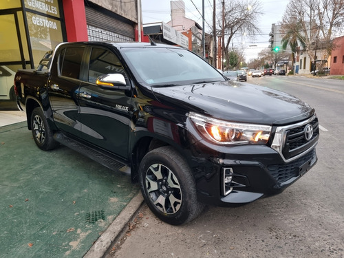 Toyota Hilux 2.8 Cd Srx 177cv 4x4 At