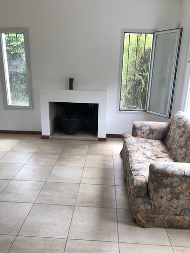 Casa En Venta En Altos Del Golf, Pilar, G.b.a. Zona Norte