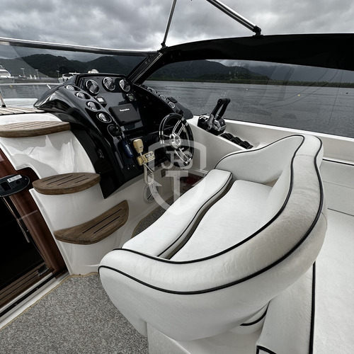 Lancha Triton 325 2014 Com 2x Motores Mercruiser 220 Hp