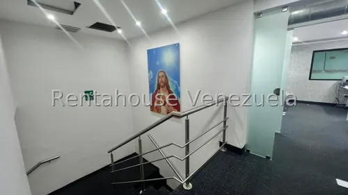 Casa En Alquiler Chuao Vgi