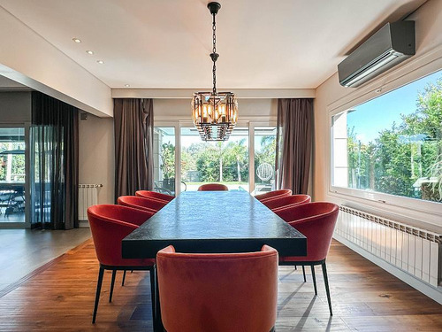 Excelente Casa Con Impecables Detalles En La Concepción Lujan