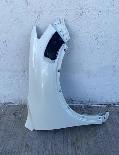 Salpicadera De Nissan X Trail 2015-2016-2017-2018-2020 Rh. (Usado)