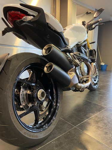 Ducati Monster 1200s Thiump No Bmw