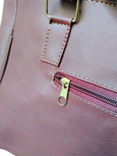 Bolso Burdeos Color Vino /temporada 2025 Vino Lisa Níquel Vino