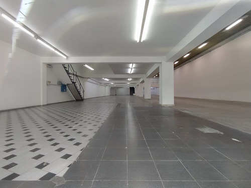 Local Comercial En Venta En Zona Centro - Lima Y Alvear