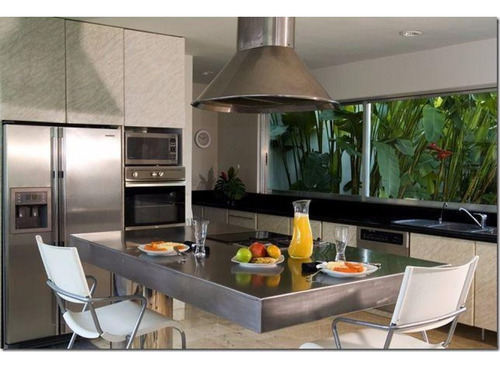 Venta De Casa Con Amplio Terreno En Merida Norte Yucatán