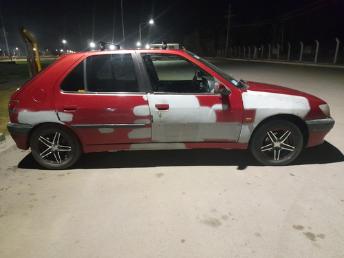 Imagen 16 de 23 de Peugeot 306 1997 1.9 Xrd