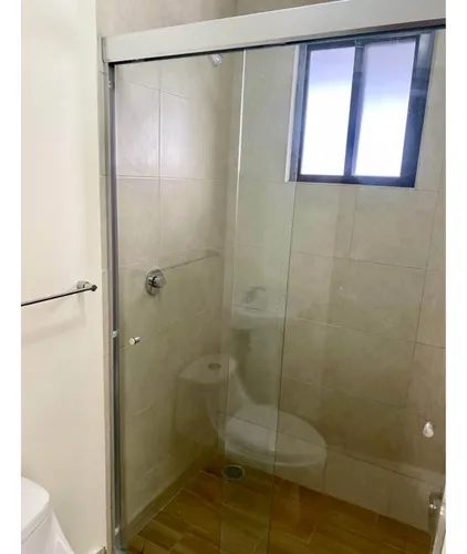 Casa En Renta Con Cuarto De Servicio En Zibata K