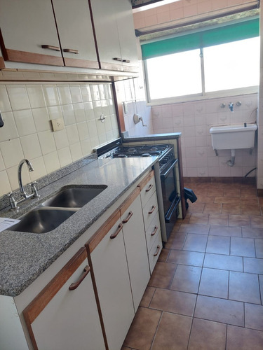 Imagen 15 de 30 de Venta 3 Amb. Palestina Al 500 - Almagro A 1/2 Cuadra Hospital Italiano. Oportunidad!!!