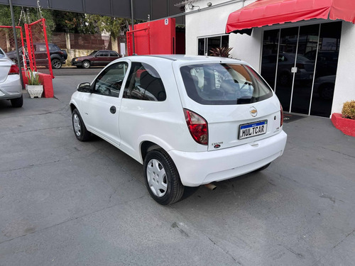 Imagem 2 de 15 de Chevrolet Celta 1.0 Mpfi Life 8v Flex 2p Manual