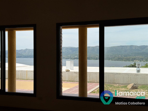 Villa Del Lago En Carlos Paz Toda En Planta Baja Con Vistas Increibles
