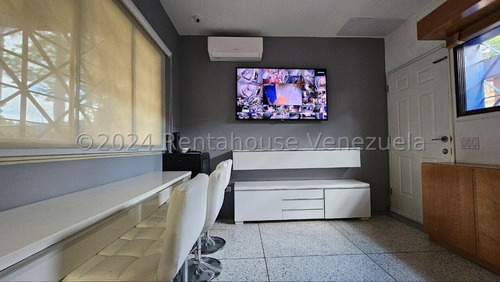 Impresionante Casa En Venta En La Floresta Vgi