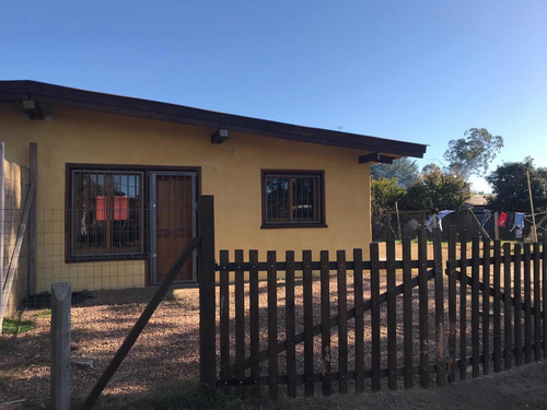 Imagen 2 de 13 de Casa De Dos Dormitorios Al Norte