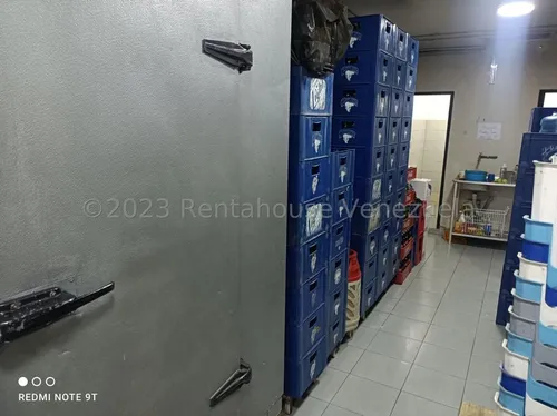 Juan Carlos González Renta House Carabobo Vende Fondo De Comercio Para La Compra Y Venta De Licores Nacionales E Importados Delicias Do Castelo Urb. Trigal Sur Mls #24-2696 Rah/jcg.