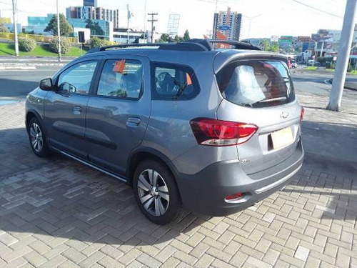 Imagem 6 de 9 de Chevrolet Spin 1.8 Activ7 8v Flex 4p Automático