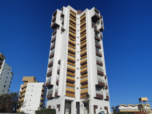 Depto. De 2 Amb. Con Vista Al Mar En Edificio Con Piscina En Gesell! 