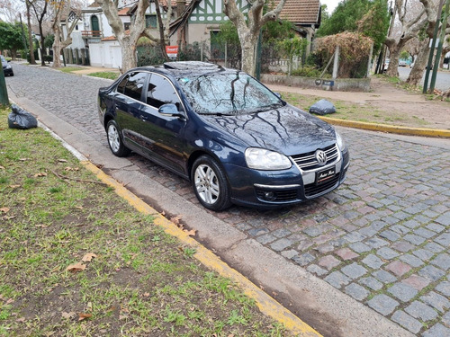 Imagen 1 de 14 de Volkswagen Vento 2.5n Luxury Mt 2009