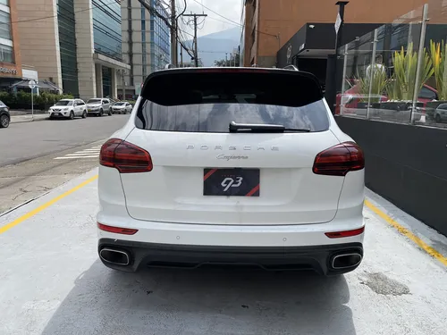 Porsche Cayenne Platinum Edition