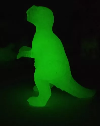 Designer cria brinquedo baseado no dinossauro do Chrome que brilha no  escuro 
