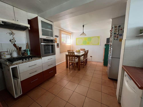 Imagen 8 de 26 de Linda Casa, San Miguel Arcangel, Estoril Las Condes.