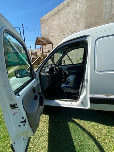 Renault Kangoo 1.6 2 Authentique Da Aa Cd 1plc 2010