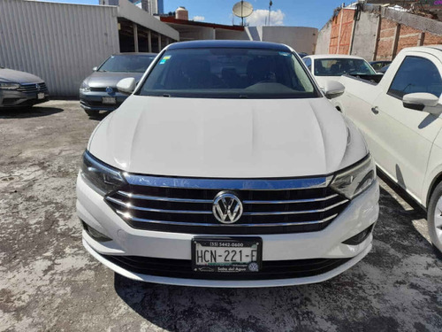 Imagen 2 de 15 de Volkswagen Jetta 2019 4p Highline L4/1.4/t Aut
