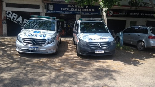 Imagen 3 de 3 de Traslados En Ambulancia Al Interior Y Exterior Cocheria