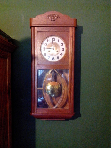Antiguo Reloj De Pendulo Con Soneria Aleman .