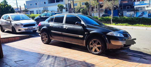 Renault Megane Sedan 2.0 Previlège Aut. 4p