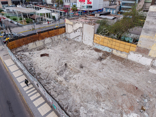 Arriendo Amplio Terreno Comercial Esquina Ramirez Serrano