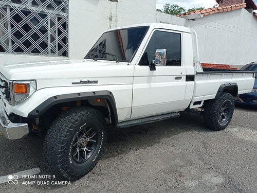 Imagen 5 de 5 de Toyota Fj Hembrita Extensiones Buches Land Cruiser Accesori