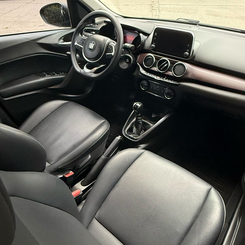Fiat Cronos 1.8 16v Precision