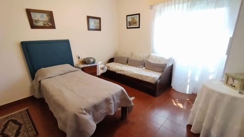 Imagen 7 de 15 de Mansa Con 4 Dormitorios Y 3 Baños Próximo Al Mar