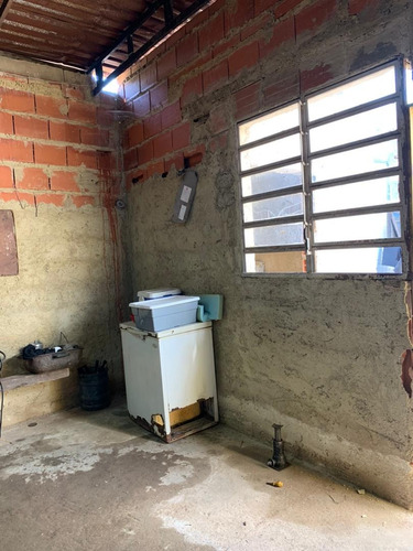 Se Vende Galpón Cercado En Zona Industrial Carabobo (bello Monte) C-8590