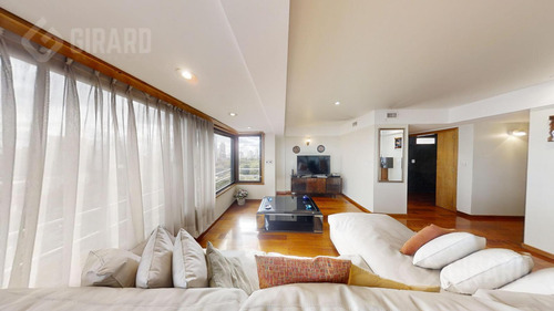 Piso En Venta Con Vista Panoramica, Ubicado En La Exclusiva Diagonal Pueyrredon.