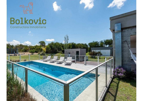 Casa En Venta En Costa Esmeralda - Residencial I 528