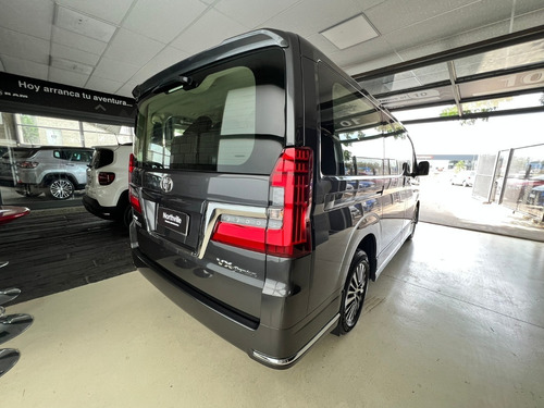 Imagen 5 de 18 de Toyota Hiace 2.8 Wagon At6 10 As