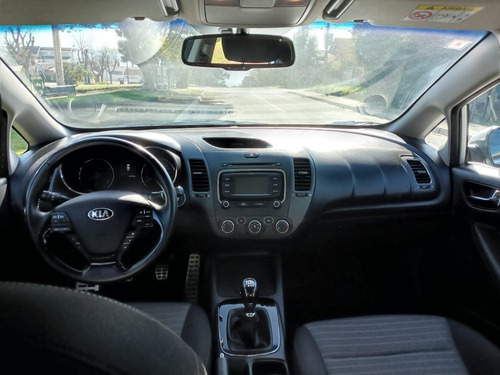 Imagen 8 de 13 de Kia Cerato Ex 1.6 2019