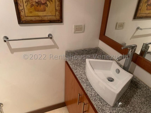 Imagen 6 de 13 de Apartamento Venta Los Naranjos De Las Mercedes Mls 22-17259 Espectacular Duplex Con Acabados De Primera, Pisos De Marmol, Cocina Con Topes De Granito, Edificio Ubicado En Zona Privilegiada