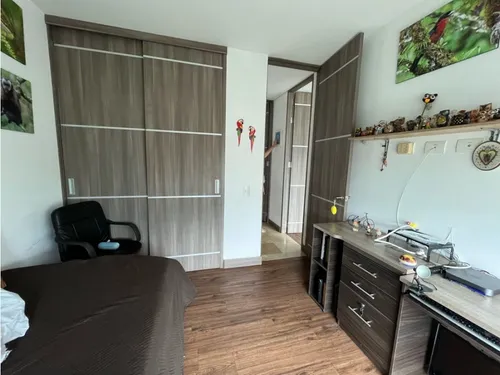 Apartamento Sabaneta-las Lomitas 101 Mt2- 3 Alcobas-unidad Completa
