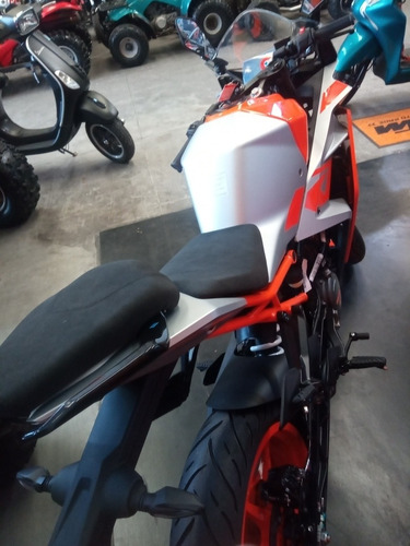 Imagen 5 de 8 de Ktm Rc 200
