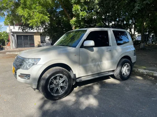 Mitsubishi Montero 3.5 Hard Top