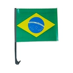 Imagem 1 de 1 de Kit Com 5 Bandeiras Plasticas Brasil Haste Carro Copa Mundo