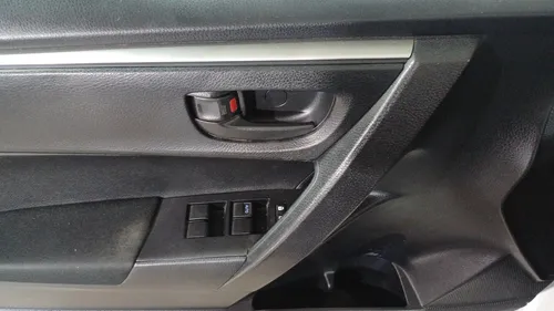 Toyota Corolla 1.8 Base At