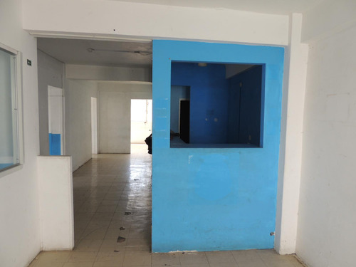 Renta De Local En Valle De Aragón 1ra Secc, Perfecto Para Gimnasio, Clases O Bodega