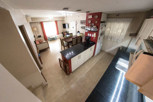 Imagen 11 de 30 de Triplex 3 Ambientes Con Cochera En Villa Luzuriaga